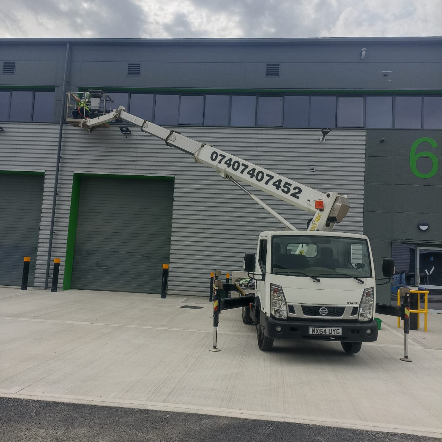 Extended Day - Cherry Picker Hire - 10 Hours